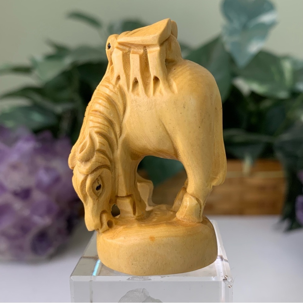 Vintage Horse Boxwood Netsuke Animal Figurine Hand Carved Wood Pony With Bug 2.3